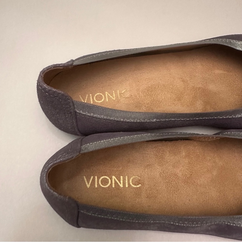 Vionic Caroll Ballet Flats Suede Lilac Purple Pewter Silver Size 6.5 Wide - Picture 2 of 5